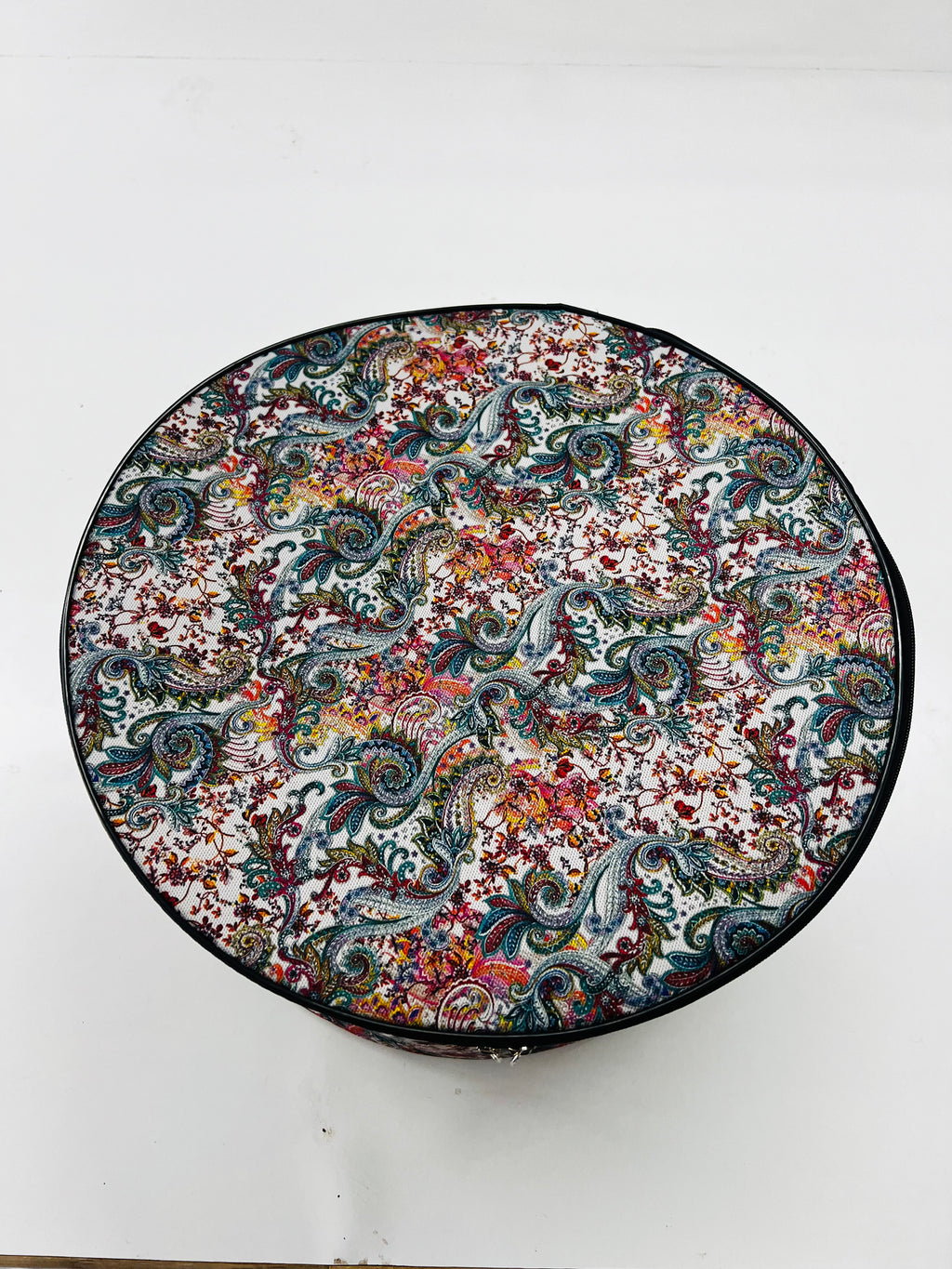 Tapela Cover (18" x 18" x 12")
